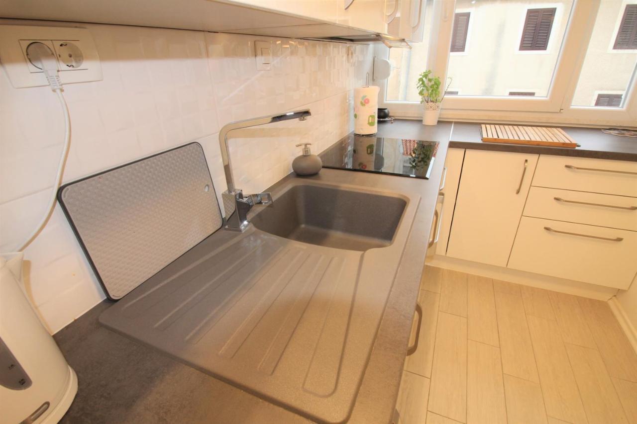 Apartment Pia Šibenik Buitenkant foto