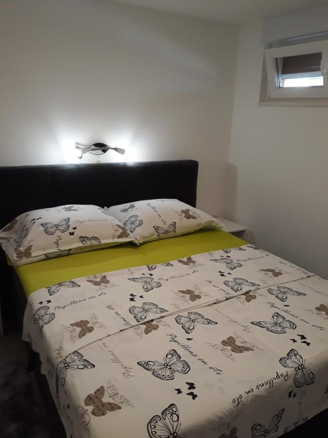 Apartment Pia Šibenik Buitenkant foto